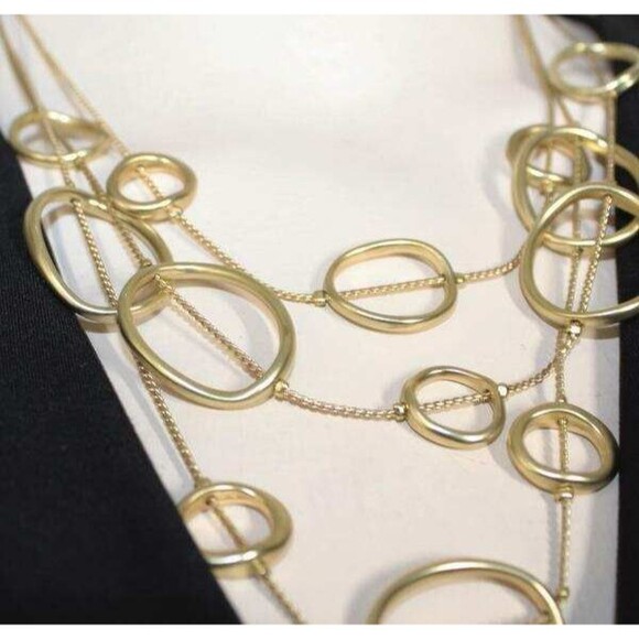 New Chico's Gold Tone Oval Circle Link Layered 3 Strand Modernist 21" Necklace - Picture 2 of 5